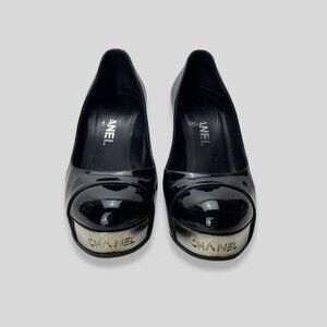 CHANEL Patent Silver Name Plate Chrome Logo Cap Toe Black Chunky Pumps Size 37.5